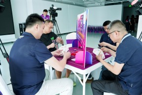 华体会-一触即发，选手们在赛场上寻找突破口的简单介绍