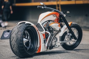 华体会hth-橙衣防线崩塌记，莱万三剑诛红魔，唯一性之战颠覆秩序