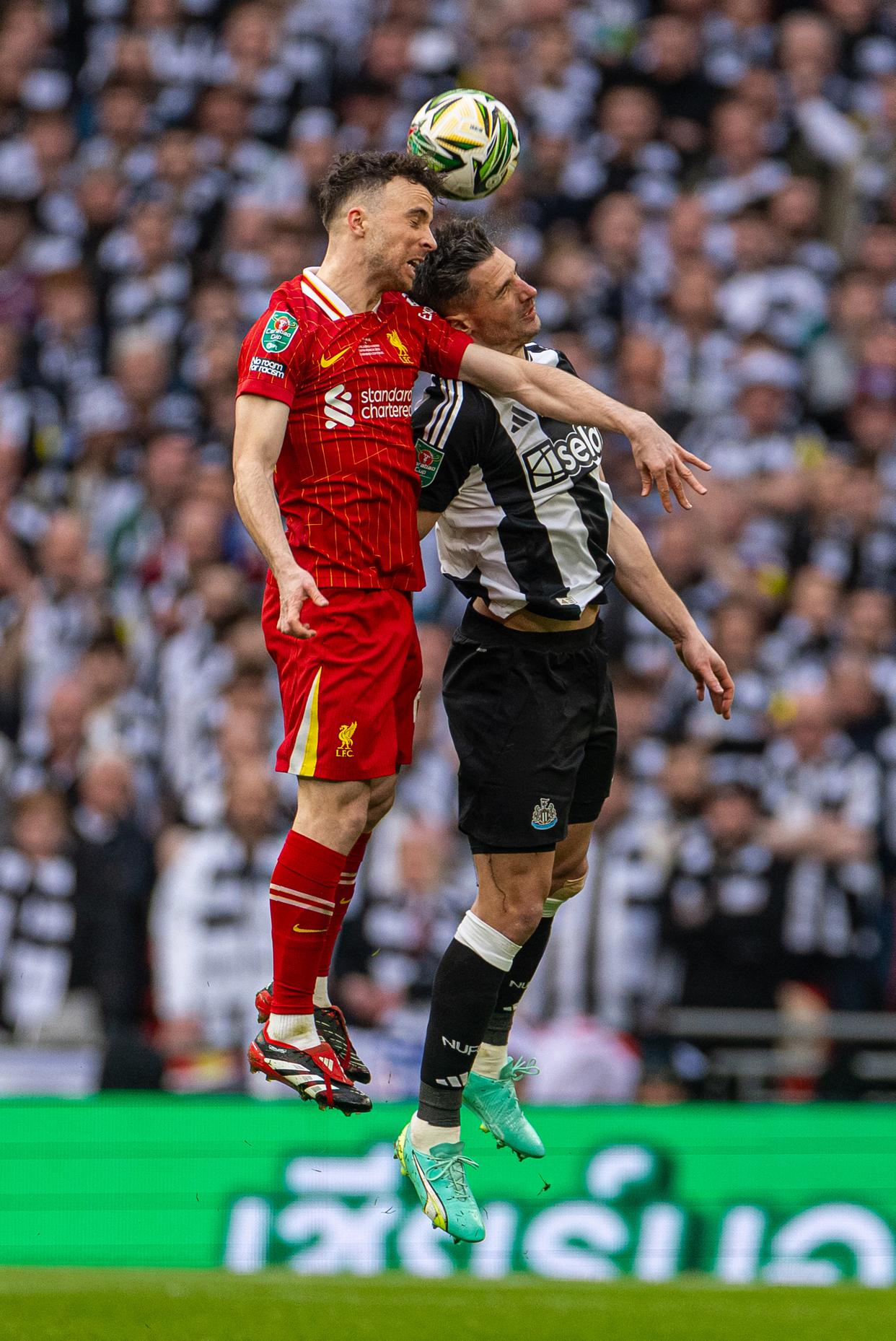 华体会app-英格兰球队在比赛中取得了重要胜利  第2张